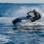 Yamaha SuperJet: La Moto de Agua Definitiva para Dominar las Olas